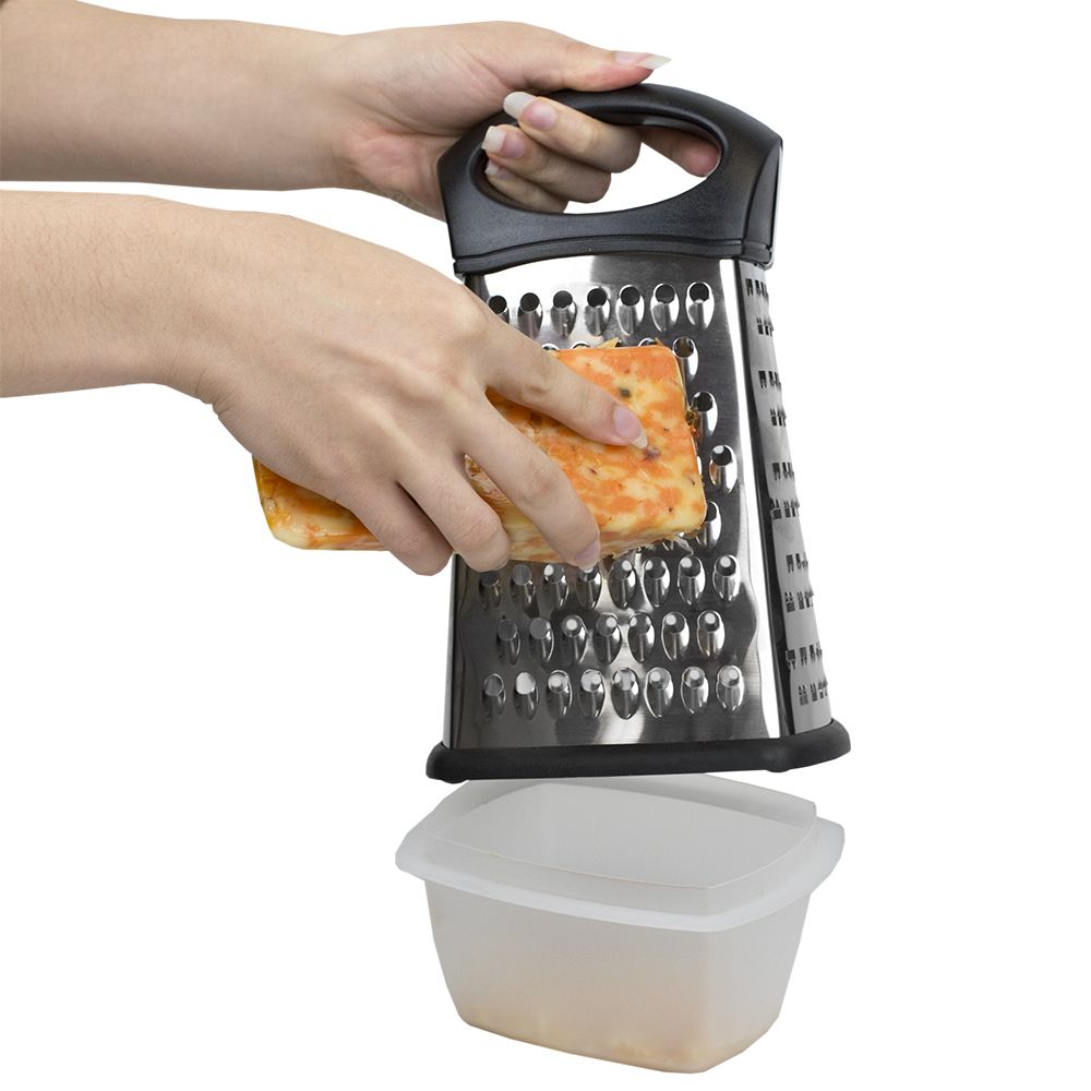 Mini grater with container